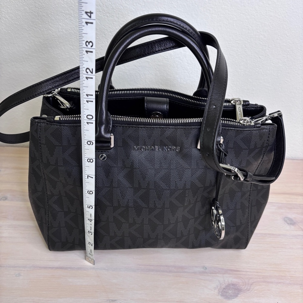 Michael Kors Sutton satchel - Picture 6 of 8